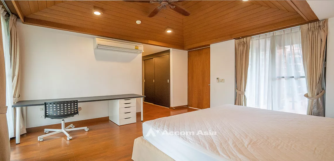16  3 br House For Rent in Sukhumvit ,Bangkok BTS Phrom Phong at House in Compound 59532