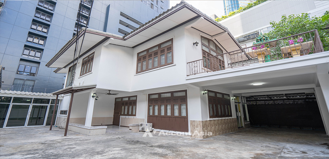 Home Office, Pet friendly |  4 Bedrooms  House For Rent in Sukhumvit, Bangkok  near BTS Asok - MRT Sukhumvit (99534)