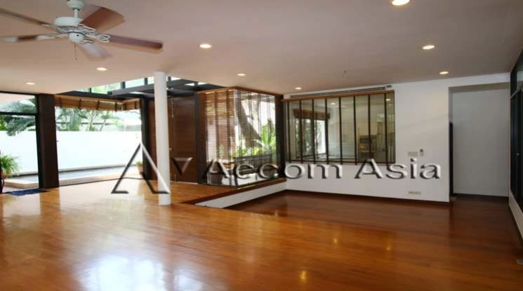  1  4 br House for rent and sale in Sukhumvit ,Bangkok BTS Thong Lo 59544
