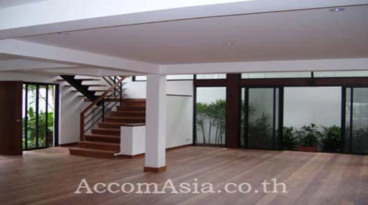  1  4 br House for rent and sale in Sukhumvit ,Bangkok BTS Thong Lo 69552