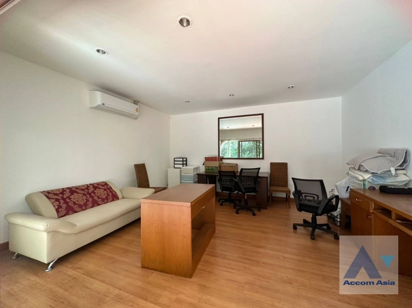 13  5 br House for rent and sale in Sukhumvit ,Bangkok BTS Ekkamai 10003601