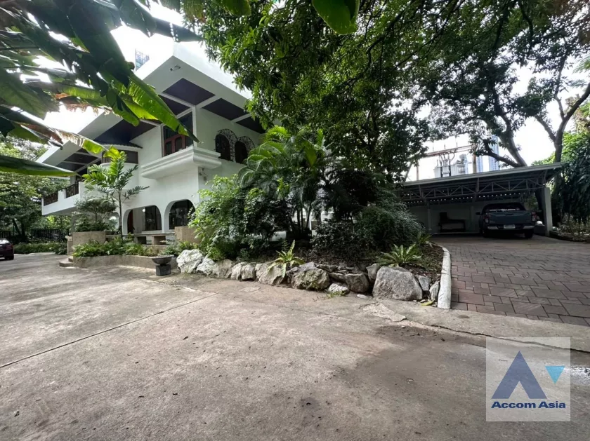 41  5 br House for rent and sale in sukhumvit ,Bangkok BTS Ekkamai 10003601