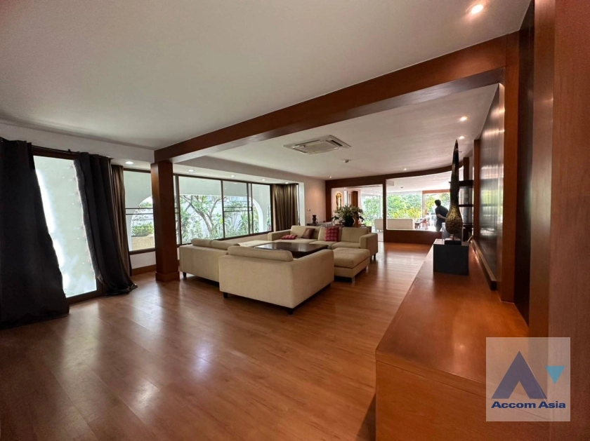  1  5 br House for rent and sale in Sukhumvit ,Bangkok BTS Ekkamai 10003601