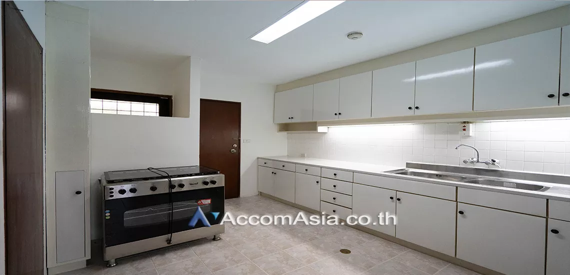 5  2 br Apartment For Rent in Sukhumvit ,Bangkok BTS Phrom Phong at Suite For Family 29591