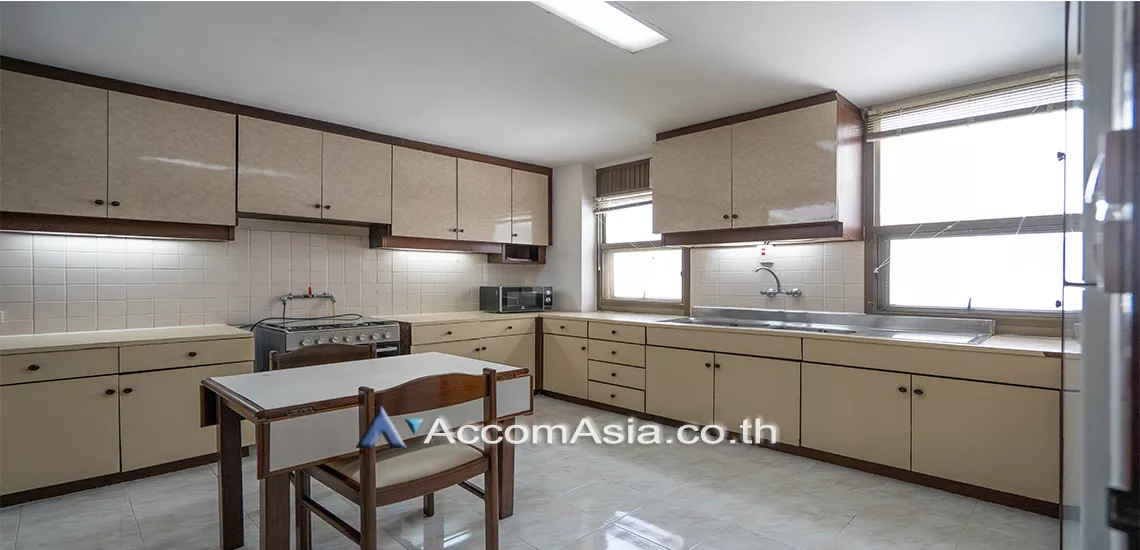 4  3 br Apartment For Rent in Sukhumvit ,Bangkok BTS Phrom Phong at Suite For Family 29592