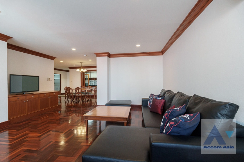 unit 2 Bedrooms  Apartment For Rent & Sale in Sukhumvit, Bangkok  near BTS Phrom Phong (19669)