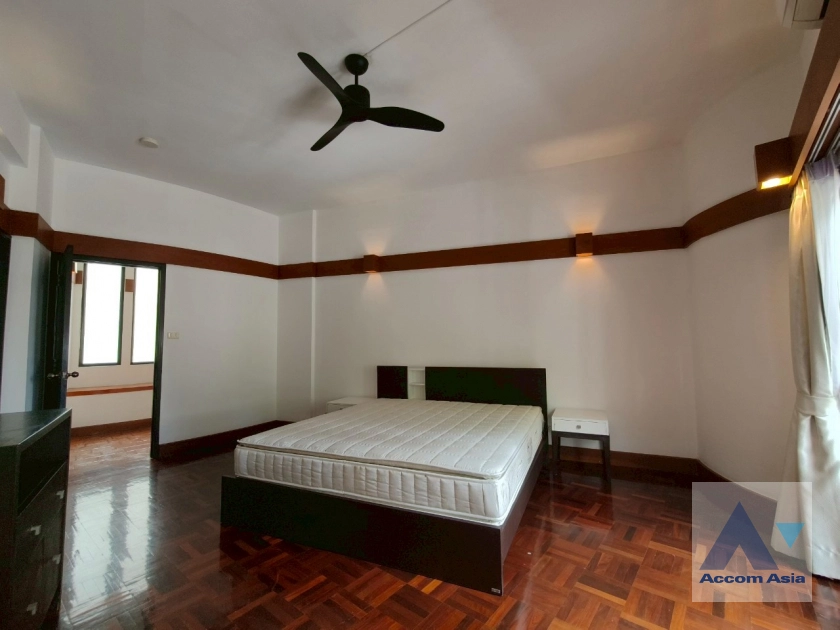 8  2 br Apartment for rent and sale in Ploenchit ,Bangkok BTS Ploenchit at Set among tropical atmosphere 19680