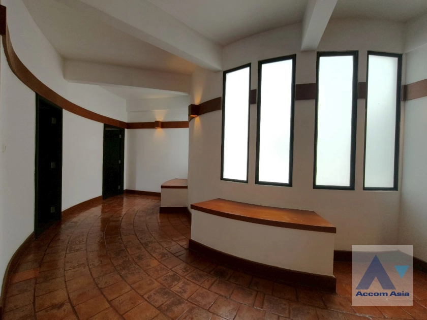 4  2 br Apartment for rent and sale in Ploenchit ,Bangkok BTS Ploenchit at Set among tropical atmosphere 19680