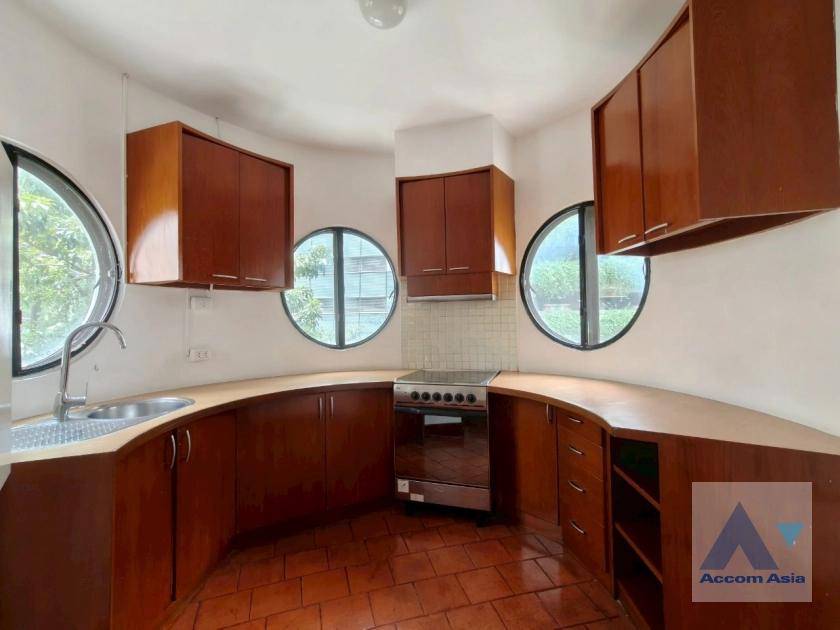 5  2 br Apartment for rent and sale in Ploenchit ,Bangkok BTS Ploenchit at Set among tropical atmosphere 19680