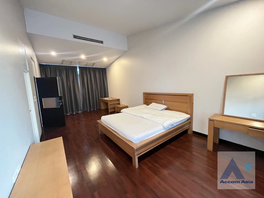 21  3 br House For Rent in phaholyothin ,Bangkok BTS Victory Monument 69703