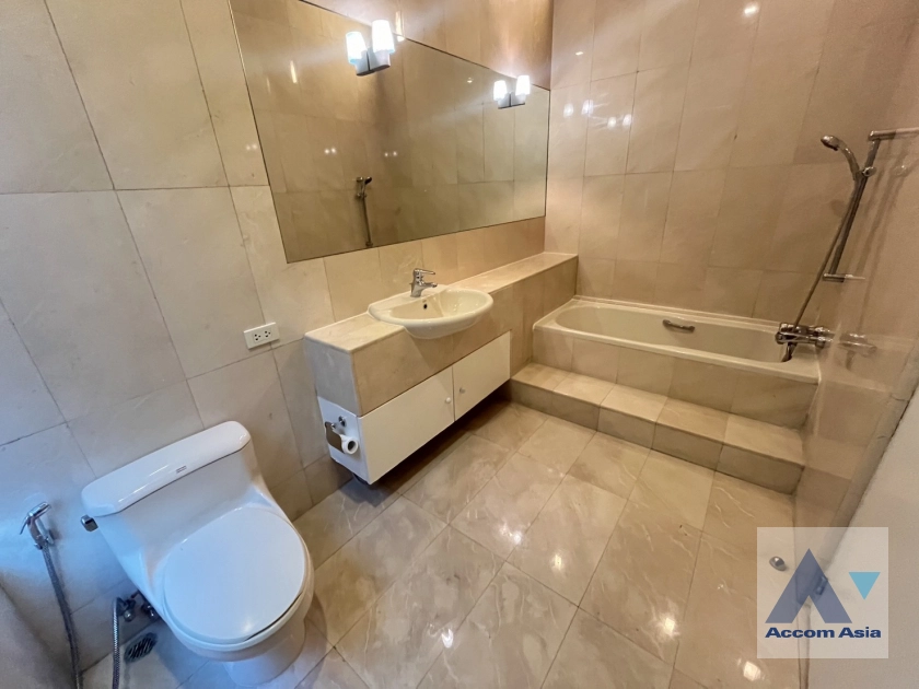22  3 br House For Rent in phaholyothin ,Bangkok BTS Victory Monument 69703