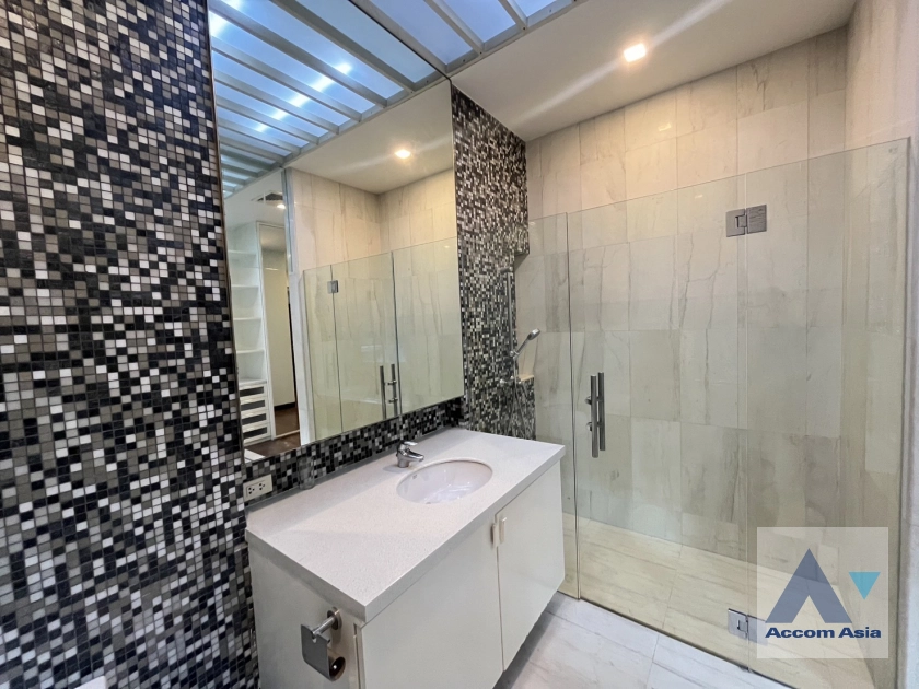 30  3 br House For Rent in Phaholyothin ,Bangkok BTS Victory Monument 69703