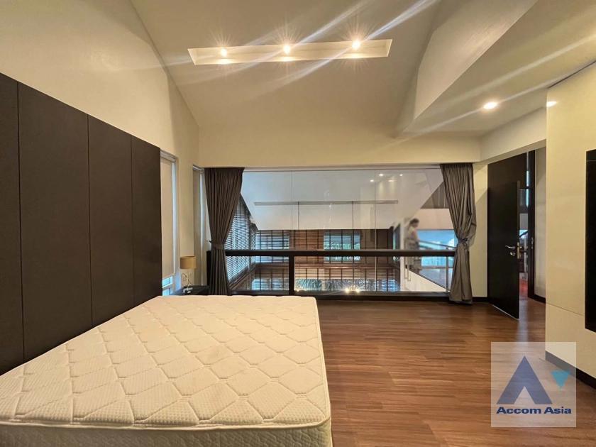 14  3 br House For Rent in Phaholyothin ,Bangkok BTS Victory Monument 69703