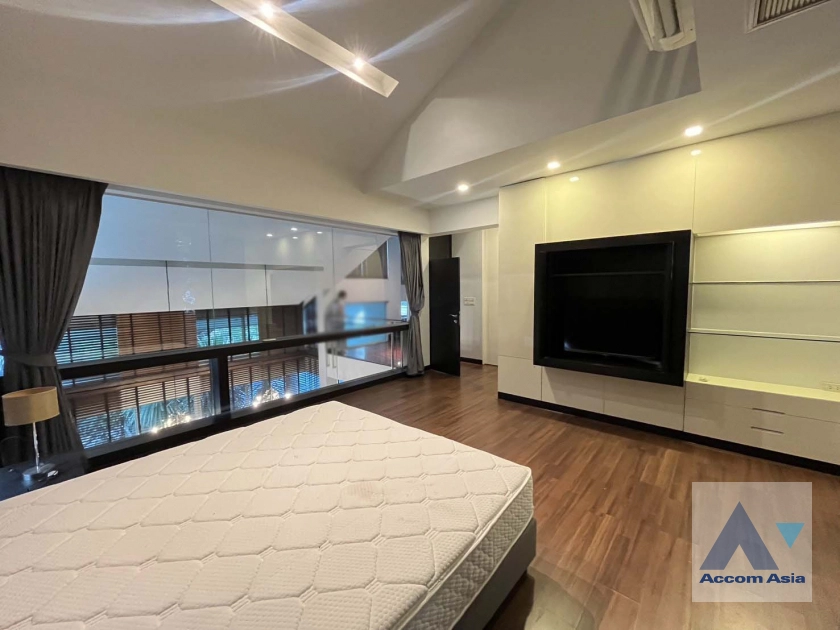 15  3 br House For Rent in Phaholyothin ,Bangkok BTS Victory Monument 69703