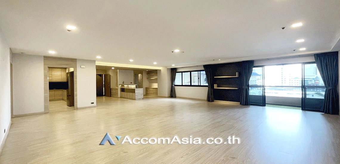 Pet friendly |  Perfect Apartment for Big Family, Prime Location Near Main Street Apartment  3 Bedroom for Rent MRT Sukhumvit in Sukhumvit Bangkok