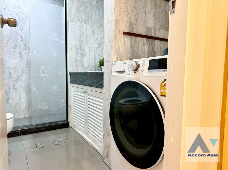 10  2 br Condominium for rent and sale in Ploenchit ,Bangkok BTS Ratchadamri at The Royal Place 1 29750