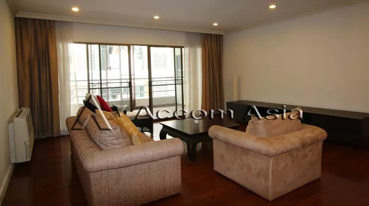Big Balcony, Pet friendly |  10 Mins from BTS with Shuttle Bus Service Apartment  3 Bedroom for Rent BTS Phrom Phong in Sukhumvit Bangkok