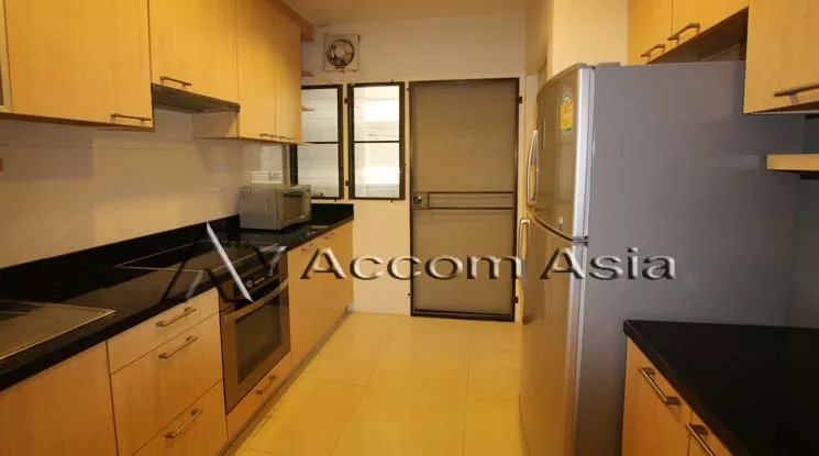 unitBig Balcony, Pet friendly |  3 Bedrooms  Apartment For Rent in Sukhumvit, Bangkok  near BTS Phrom Phong (19756)