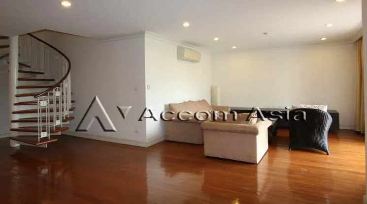 Big Balcony, Duplex Condo, Pet friendly |  10 Mins from BTS with Shuttle Bus Service Apartment  3 Bedroom for Rent BTS Phrom Phong in Sukhumvit Bangkok