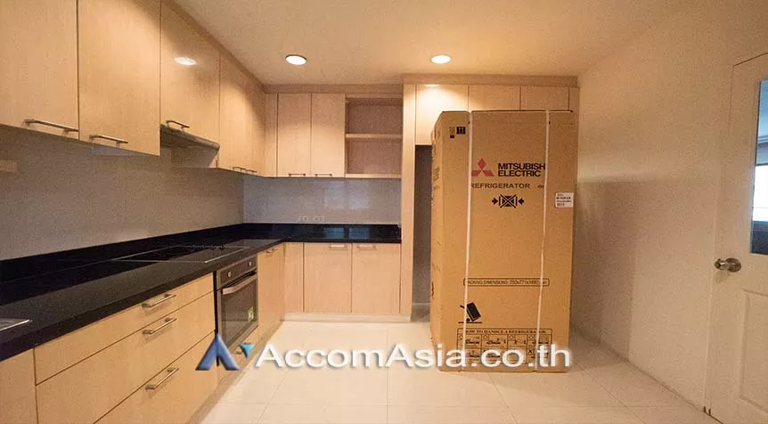 7  3 br Apartment For Rent in Sukhumvit ,Bangkok BTS Phrom Phong at 10 Mins from BTS with Shuttle Bus Service 19762