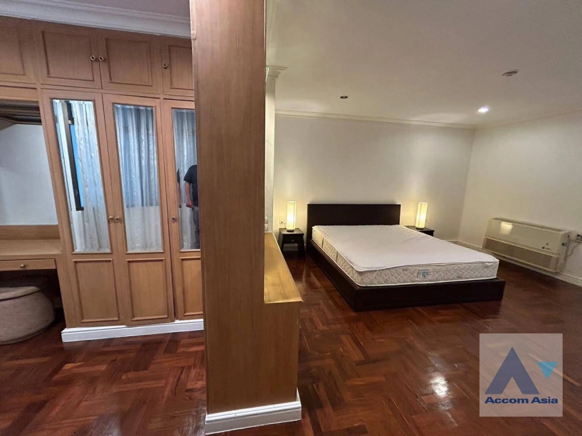  1  3 br Apartment For Rent in Sukhumvit ,Bangkok BTS Phrom Phong at 10 Mins from BTS with Shuttle Bus Service 19764