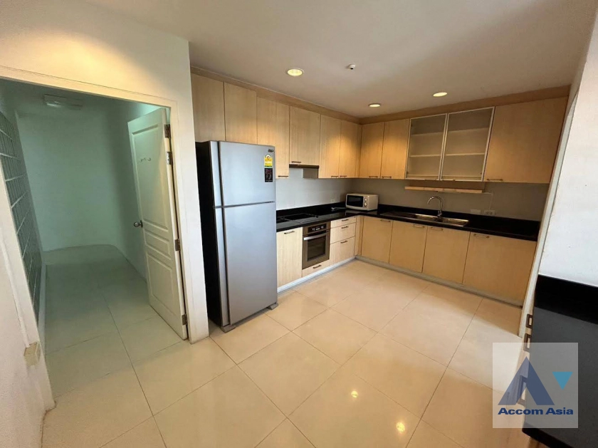 7  3 br Apartment For Rent in Sukhumvit ,Bangkok BTS Phrom Phong at 10 Mins from BTS with Shuttle Bus Service 19764