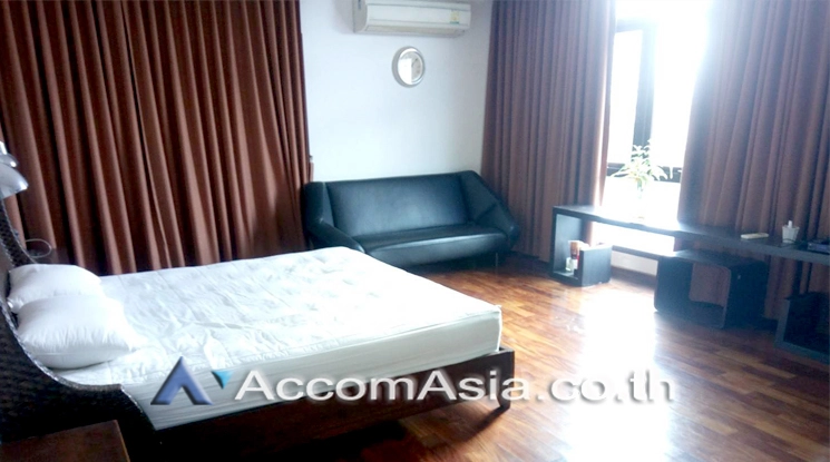 unitPet friendly |  3 Bedrooms  Condominium For Rent in Sukhumvit, Bangkok  near BTS Ekkamai (29824)