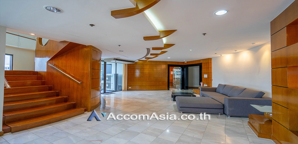 unitDuplex Condo | Classic condominium with open city views in Sukhumvit (2038701)