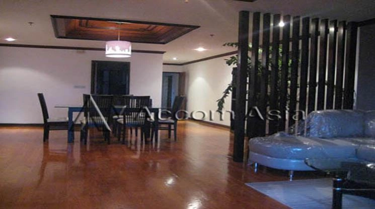 unitPet friendly |  3 Bedrooms  Condominium For Rent in Sukhumvit, Bangkok  near MRT Phetchaburi (29841)