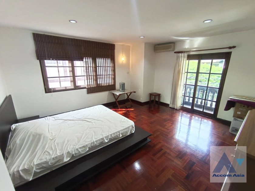 28  3 br House For Rent in Sukhumvit ,Bangkok BTS On Nut at Sukhumvit Garden City 99870