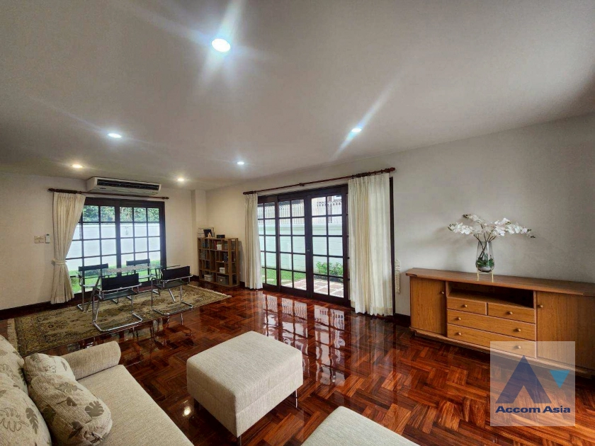 16  3 br House For Rent in Sukhumvit ,Bangkok BTS On Nut at Sukhumvit Garden City 99870