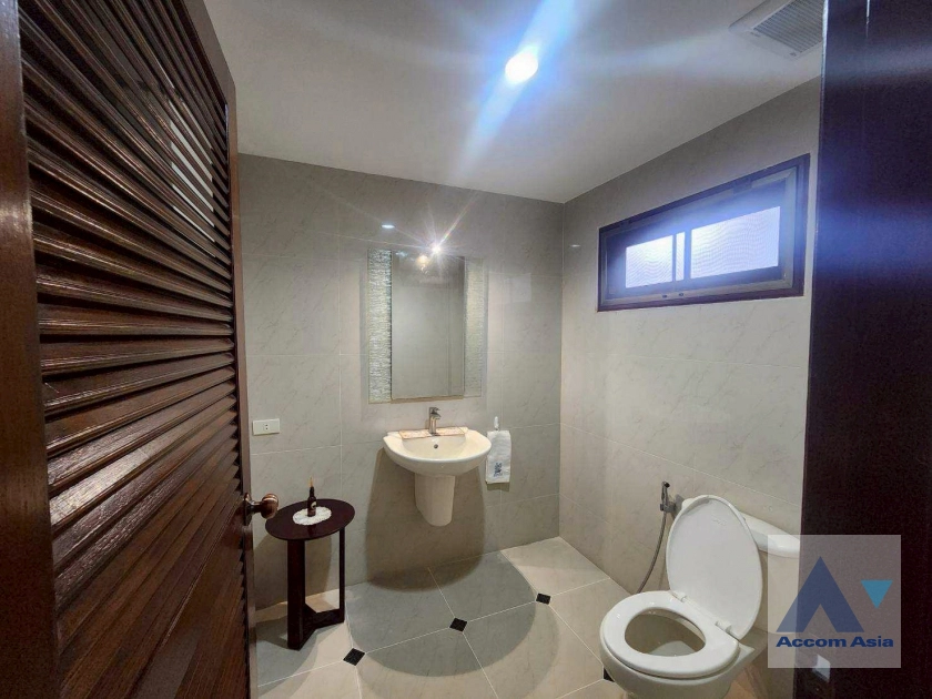 41  3 br House For Rent in Sukhumvit ,Bangkok BTS On Nut at Sukhumvit Garden City 99870