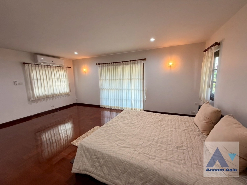 37  3 br House For Rent in Sukhumvit ,Bangkok BTS On Nut at Sukhumvit Garden City 99870
