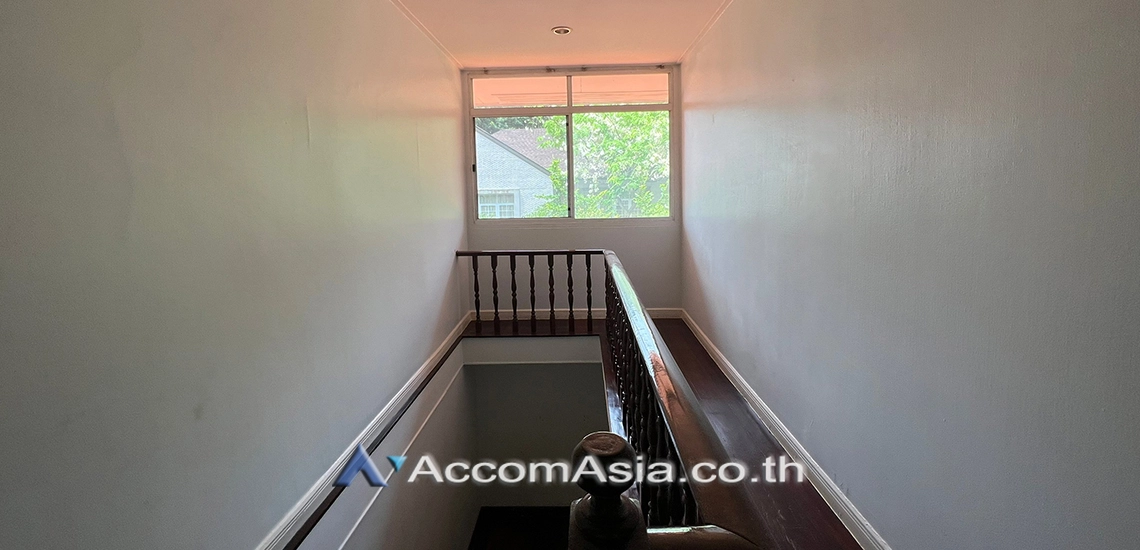 16  4 br House For Rent in New Phetchaburi ,Bangkok  at Thai Village 59881