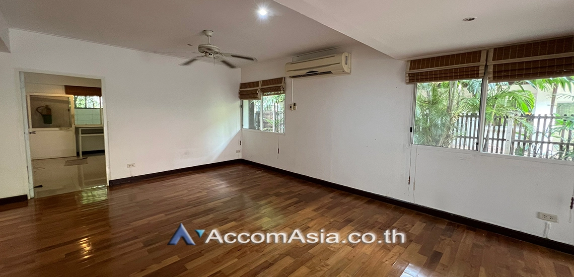 6  4 br House For Rent in New Phetchaburi ,Bangkok  at Thai Village 59881