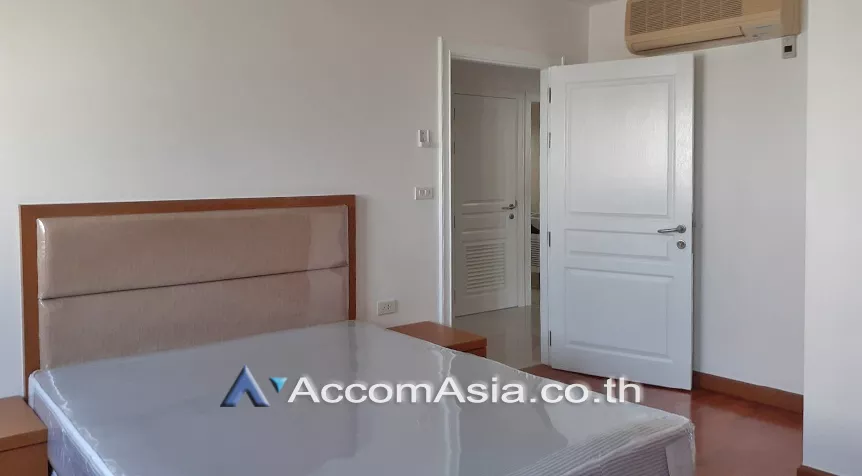 unit 3 Bedrooms  Apartment For Rent in Sukhumvit, Bangkok  near BTS Phrom Phong (19887)