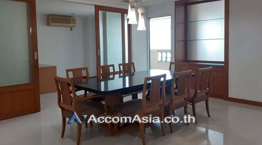 unit 3 Bedrooms  Apartment For Rent in Sukhumvit, Bangkok  near BTS Phrom Phong (19887)
