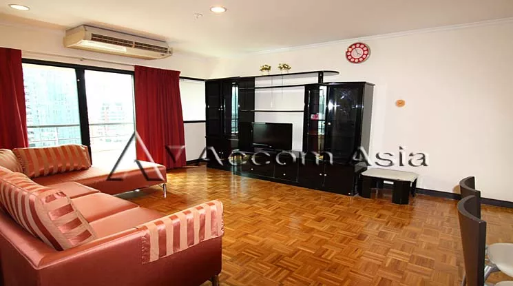  2 Bedrooms  Condominium For Rent in Sathorn, Bangkok  near BTS Sala Daeng - MRT Lumphini (29925)