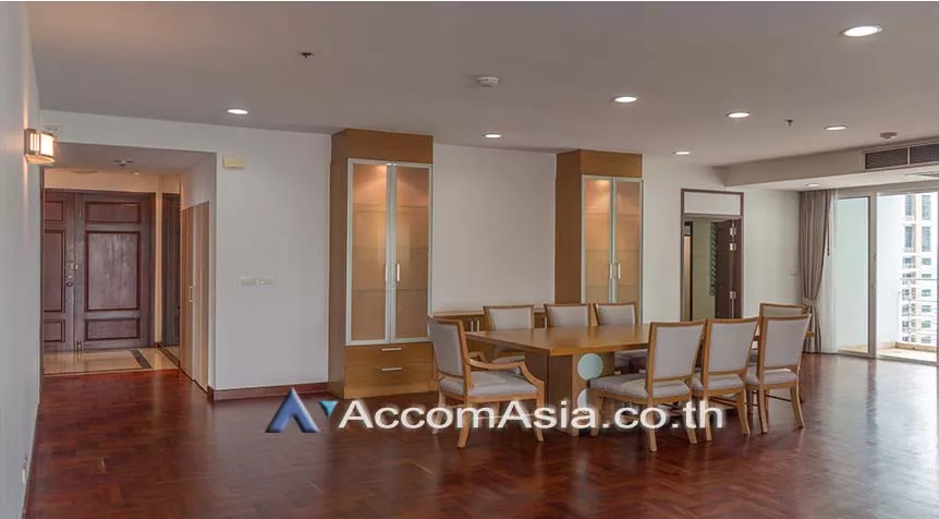  1  3 br Apartment For Rent in Sukhumvit ,Bangkok BTS Phrom Phong at Perfect for a big family 1006401
