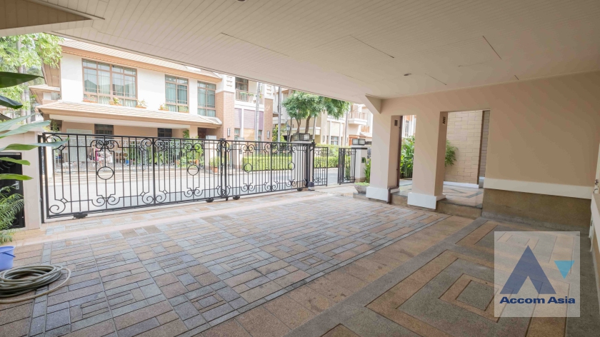 unitPrivate Swimming Pool |  4 Bedrooms  House For Rent in Sukhumvit, Bangkok  near BTS Phra khanong (59987)